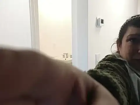 Snapshot of Foglove69 chatting on February 3, 3:26 am Foglove69 online show from February 3, 3:26 am