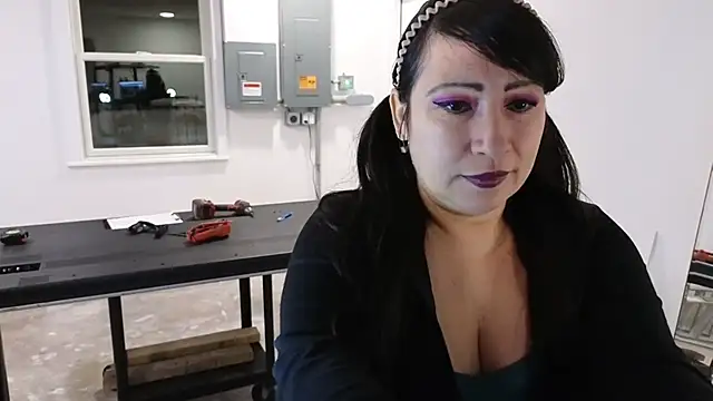 Snapshot of Foglove69 chatting on February 10, 11:53 pm Foglove69 online show from February 10, 11:53 pm