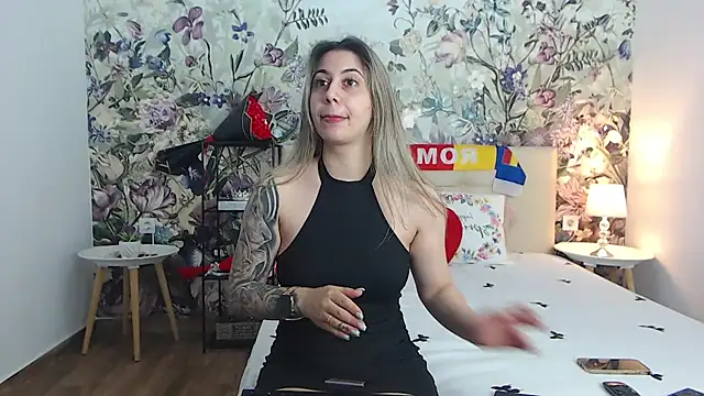 RoseDiamond06 online show from June 25, 12:31 pm