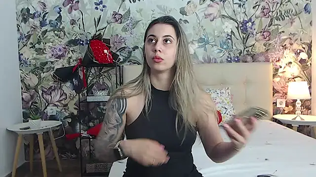 RoseDiamond06 online show from July 17, 3:07 pm