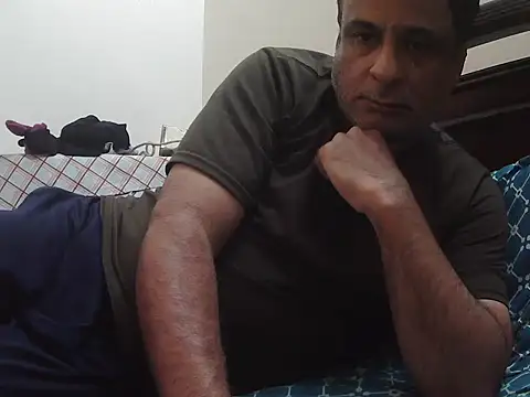 desipapaxxx online show from February 3, 6:35 pm