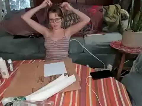 Snapshot of naturestwisted chatting on January 3, 6:03 pm naturestwisted online show from January 3, 6:03 pm