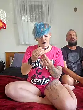 Snapshot of PinkTheHawk chatting on December 3, 9:23 pm PinkTheHawk online show from December 3, 9:23 pm