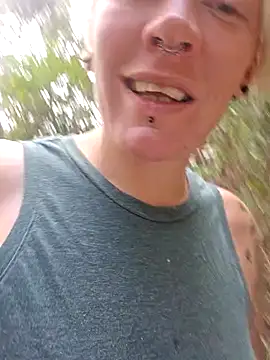 Snapshot of PinkTheHawk chatting on March 15, 4:35 am PinkTheHawk online show from March 15, 4:35 am