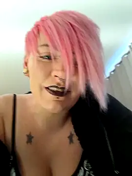 Snapshot of PinkTheHawk chatting on May 16, 2:41 am PinkTheHawk online show from May 16, 2:41 am