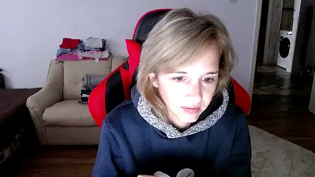 SexxyLety online show from September 19, 6:26 am