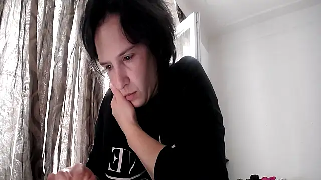 Snapshot of SexxyLety chatting on May 22, 11:27 am SexxyLety online show from May 22, 11:27 am