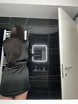 Snapshot of Rileysim88 chatting on January 5, 9:05 am Rileysim88 online show from January 5, 9:05 am