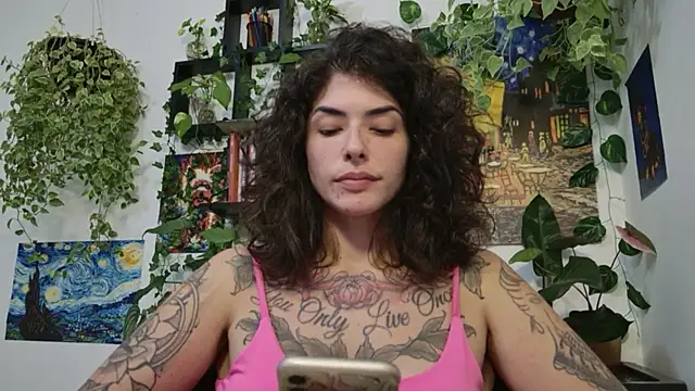 Snapshot of TaliMajesty chatting on May 22, 8:36 pm TaliMajesty online show from May 22, 8:36 pm