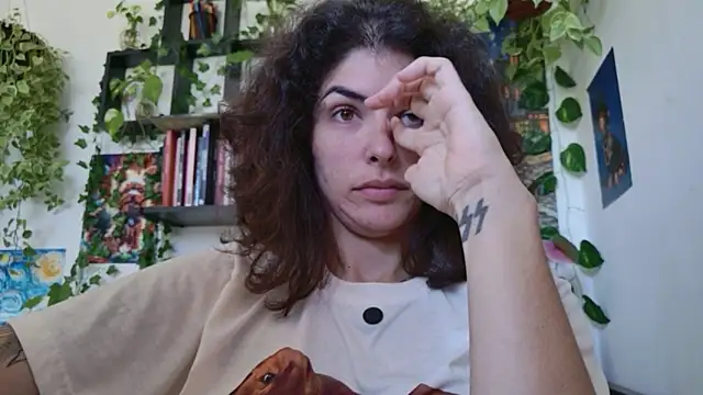 Snapshot of TaliMajesty chatting on June 9, 11:22 am TaliMajesty online show from June 9, 11:22 am