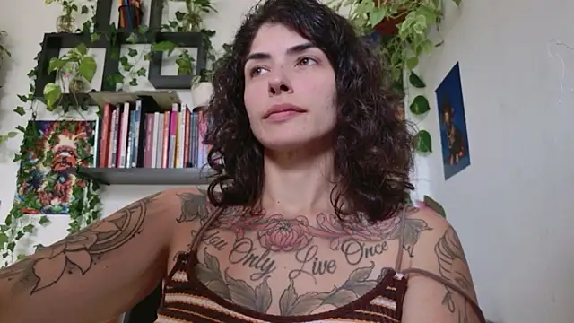 Snapshot of TaliMajesty chatting on June 11, 5:00 pm TaliMajesty online show from June 11, 5:00 pm