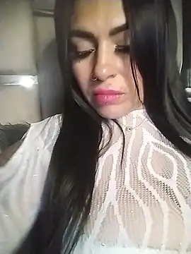 Snapshot of chelaqueen_ chatting on July 14, 3:00 am chelaqueen online show from July 14, 3:00 am