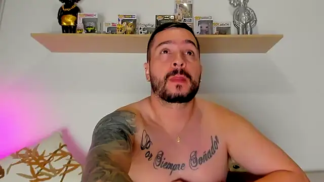 camilo restrepo21 online show from November 6, 2:01 am