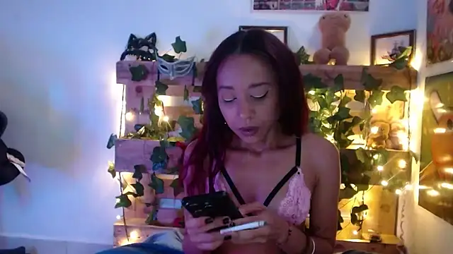 Snapshot of africag chatting on February 19, 10:28 pm africag online show from February 19, 10:28 pm