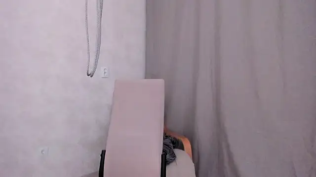 why again me online show from February 9, 4:40 pm