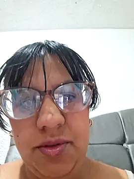 Snapshot of ZaidaWet chatting on July 24, 12:14 pm ZaidaWet online show from July 24, 12:14 pm