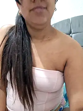 Snapshot of ZaidaWet chatting on July 28, 12:48 pm ZaidaWet online show from July 28, 12:48 pm