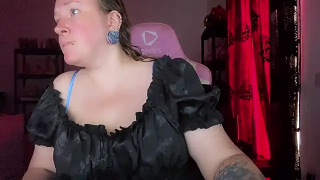 kisicaxx online show from July 3, 7:26 am