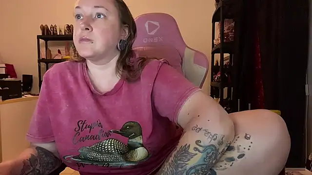 kisicaxx online show from July 7, 7:29 pm