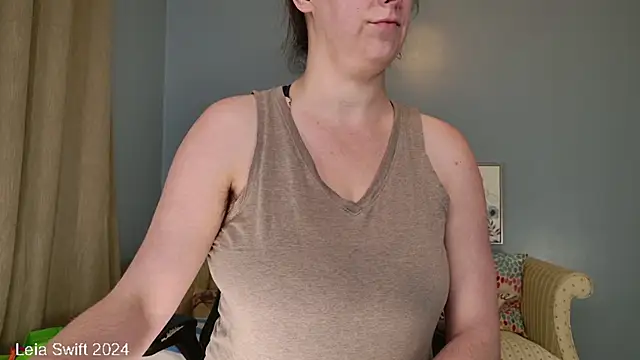 LeiaSwift online show from December 9, 12:40 pm