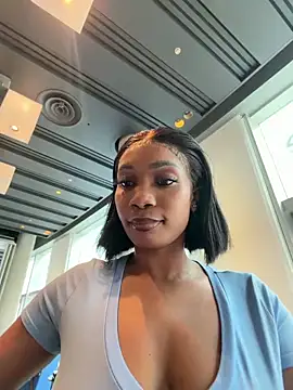 Snapshot of __Nessa__ chatting on May 7, 12:10 pm Nessa online show from May 7, 12:10 pm