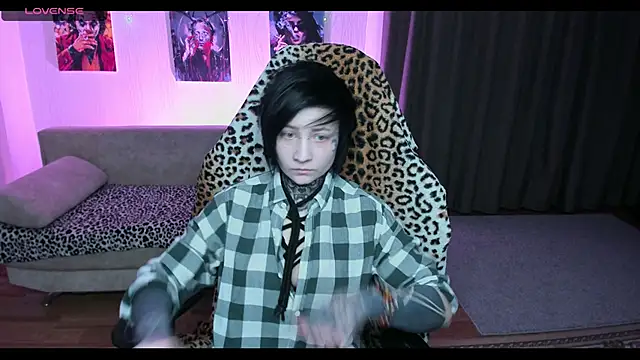 acid trip1l online show from December 1, 7:03 pm