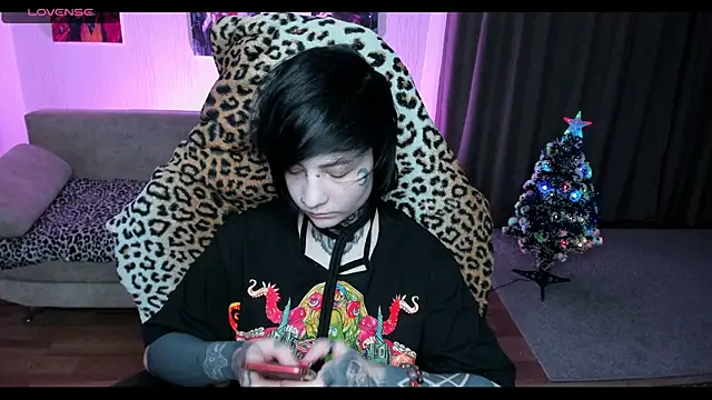 acid trip1l online show from December 7, 7:32 pm