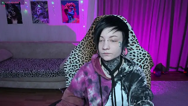 acid trip1l online show from February 15, 7:28 pm