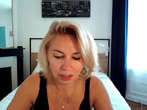 ADreamLady online show from September 17, 2:41 pm