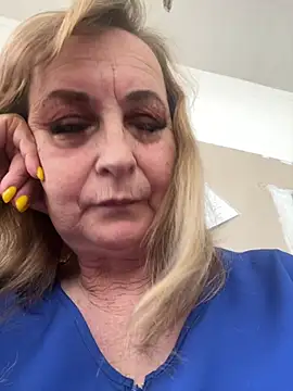 Irina2909xh online show from June 18, 9:36 am