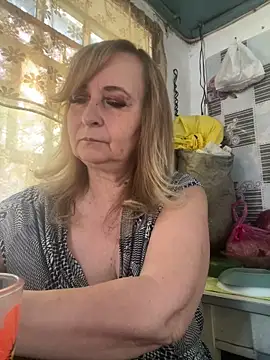 Irina2909xh online show from June 20, 8:39 am