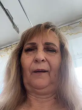 Irina2909xh online show from July 28, 12:12 pm