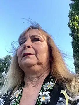 Irina2909xh online show from July 29, 5:05 am