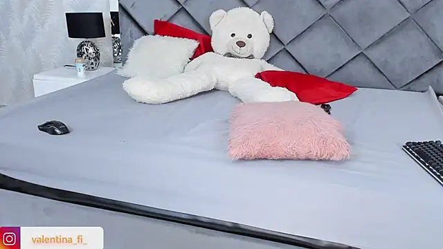 valentina fi online show from February 2, 2:13 pm