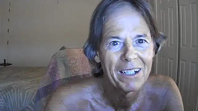 nakeedcowboi65 online show from June 26, 12:04 am