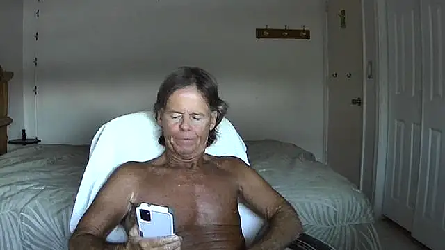 nakeedcowboi65 online show from July 25, 11:35 pm