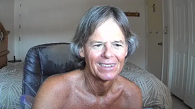 nakeedcowboi65 online show from July 28, 12:34 pm