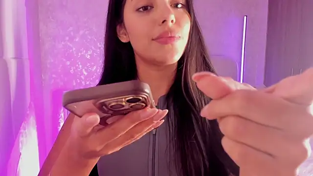 Snapshot of salome__11 chatting on February 8, 4:47 am salome 11 online show from February 8, 4:47 am