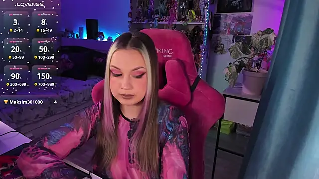 ChloeKohaku online show from December 17, 10:44 am