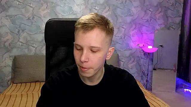 arlekincrop online show from February 6, 2:09 pm