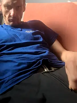 Snapshot of maciej chatting on May 30, 2:58 pm maciej online show from May 30, 2:58 pm