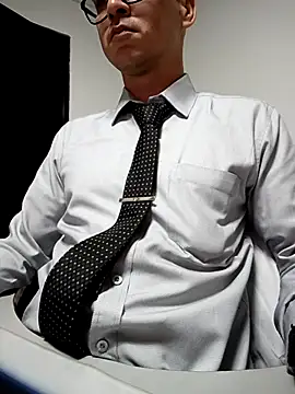 Snapshot of Business_dickkk chatting on April 23, 1:35 pm Business dickkk online show from April 23, 1:35 pm