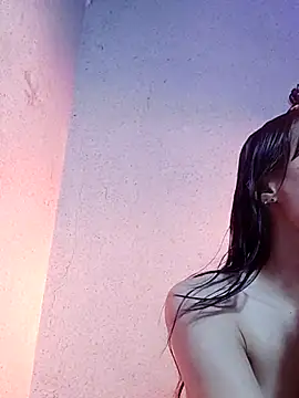 QueenSoreal online show from March 7, 4:33 pm