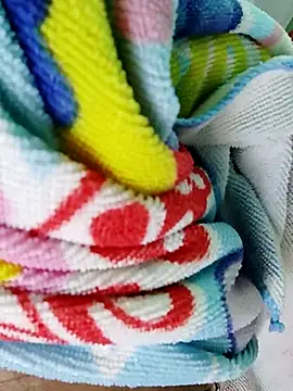 QueenSoreal online show from September 25, 6:00 pm