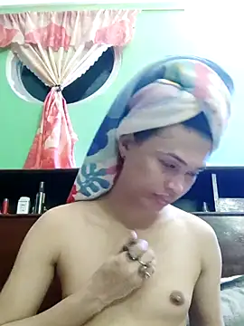 QueenSoreal online show from October 22, 4:07 pm