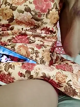 QueenSoreal online show from March 14, 2:44 pm