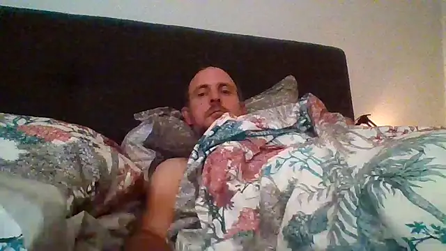verylargecock online show from September 16, 9:27 pm