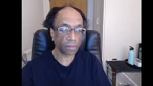 Snapshot of rauncher1 chatting on May 21, 8:10 am rauncher1 online show from May 21, 8:10 am