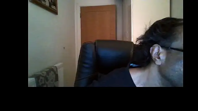rauncher1 online show from July 8, 10:58 pm
