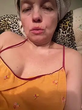 Susanel online show from May 2, 6:46 pm